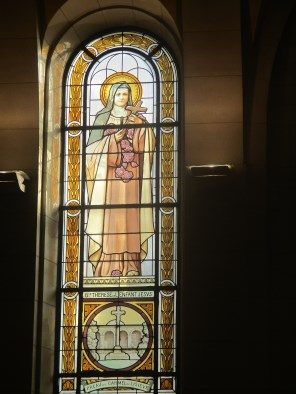 리지외의 성녀 데레사_photo by Thomon_in the Church of Saint-Pierre in Neuilly-sur-Seine_France.jpg